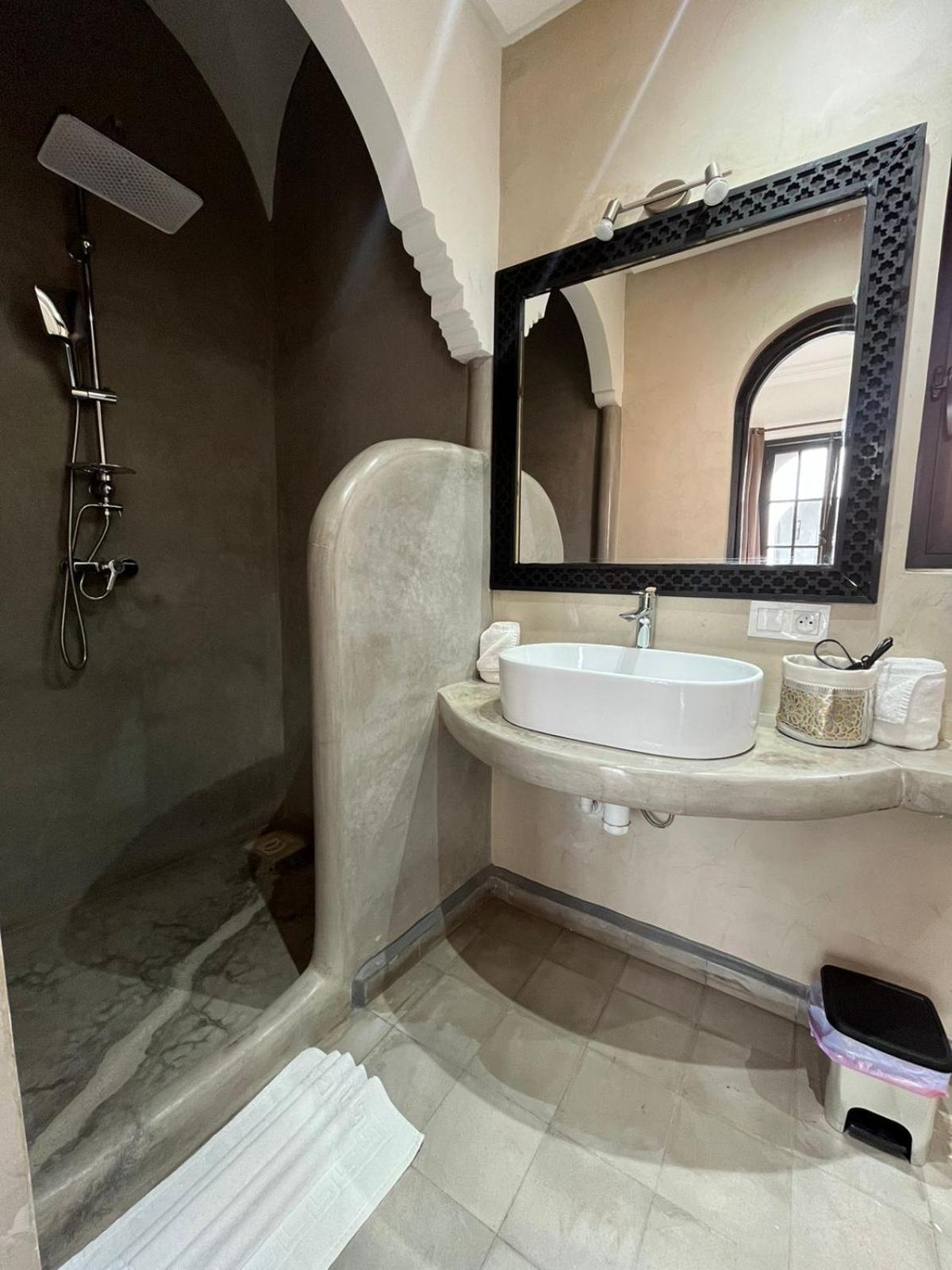 Riad Come & Va Marrakesh Exterior photo